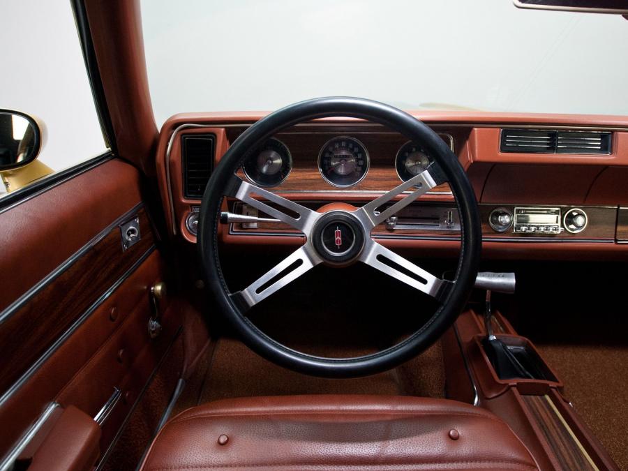  Oldsmobile 442 W-30 Holiday Coupe 1971 года  (фото 8 из 10)